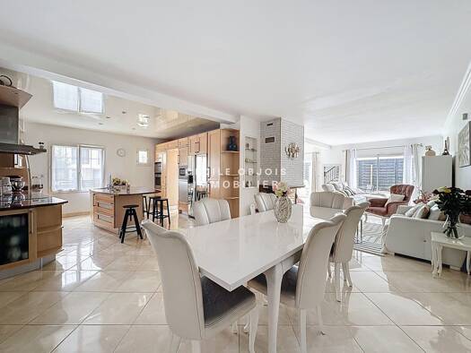 Maison à vendre - Première occupation 999 000 € 6 pièces 3 chambres 160 m² 255 m² de terrain Peri Joinville-le-Pont 94340