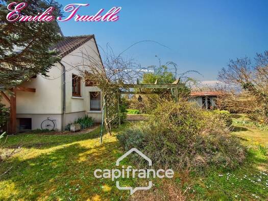 Maison à vendre 173 200 € 6 pièces 4 chambres 180 m² 1 746 m² de terrain Vallée-de-Ronsard 41800