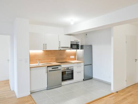 Appartement à louer - Première occupation 899 € 1 pièce 30 m² Étage 3/4 Atlantis-Massy Sud Massy 91300