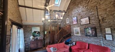 Maison à vendre 149 800 € 8 pièces 4 chambres 205 m² 1 333 m² de terrain Gagnac sur Cere 46130