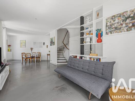 Appartement à vendre 760 000 € 6 pièces 4 chambres 147,03 m² Agent Sarre-Centre-Les Vallées-La Garenne Colombes 92700