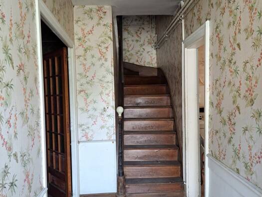 Maison à vendre 28 000 € 5 pièces 3 chambres 100 m² 40 m² de terrain Mézangers 53600