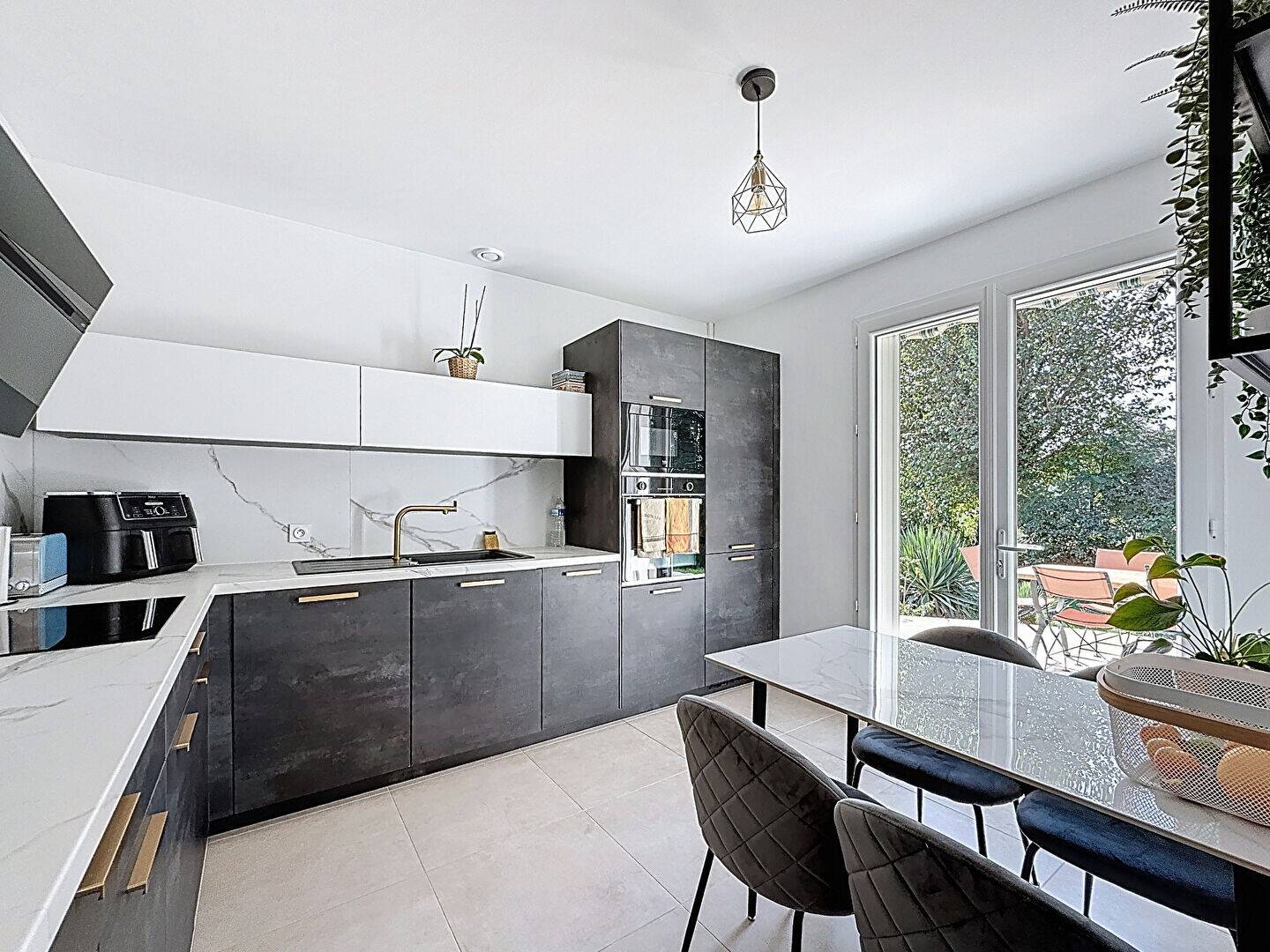 Maison à vendre, 100m², SAINT JEAN DE NIOST