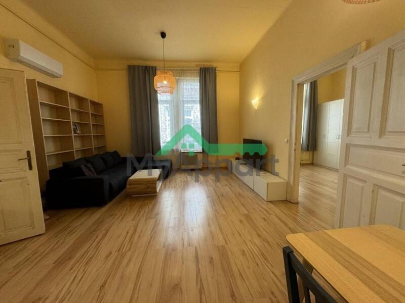 Maison à louer, 44m², PARIS 16E