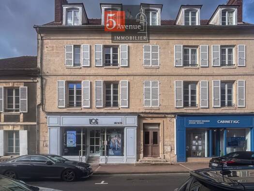 Appartement à vendre 205 000 € 2 pièces 1 chambre 37,7 m² Étage 3/3 Chantilly 60500