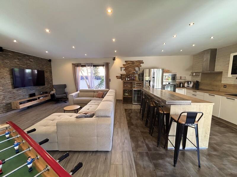 Maison à vendre, 147m², SAINT JEAN LASSEILLE