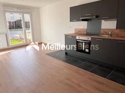 Appartement à louer 609 € 2 pièces 1 chambre 42 m² Étage 2/3 Barjouville 28630