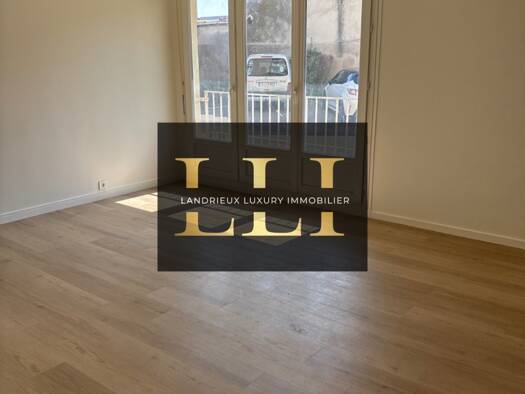 Appartement à vendre 120 000 € 2 pièces 1 chambre 44 m² RDC/6 Tinqueux 51430