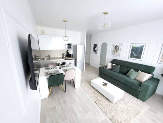 Appartement à louer 1 100 € 2 pièces 1 chambre 37 m² Centre Ville Sud Ouest Bussy-Saint-Georges 77600