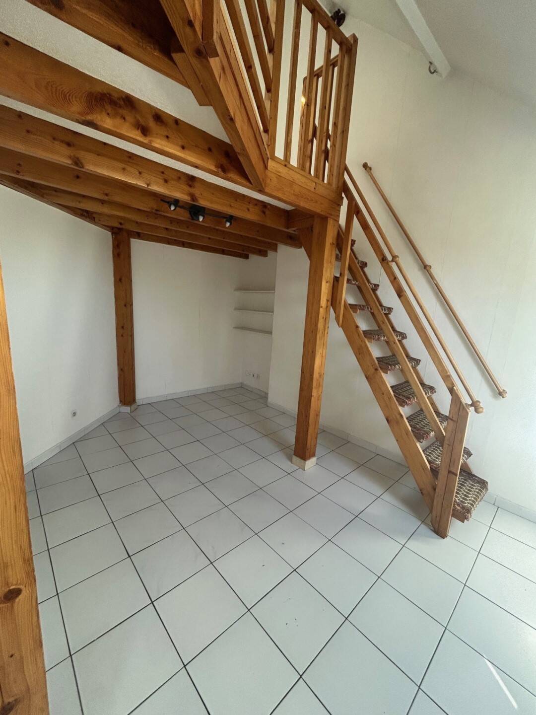 Maison à louer, 24m², VERSAILLES