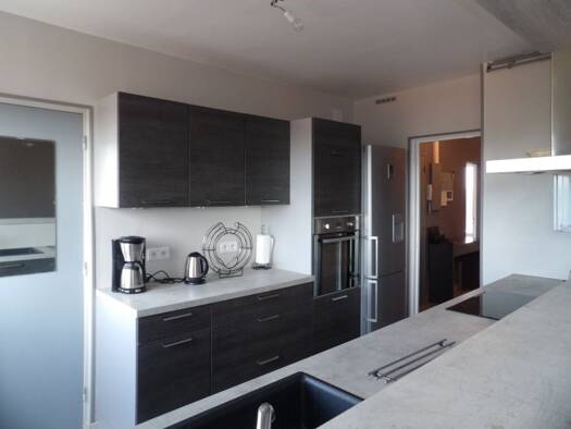 Appartement à louer 950 € 4 pièces 3 chambres 79 m² Étage 4/4 Capeyron Mérignac 33700