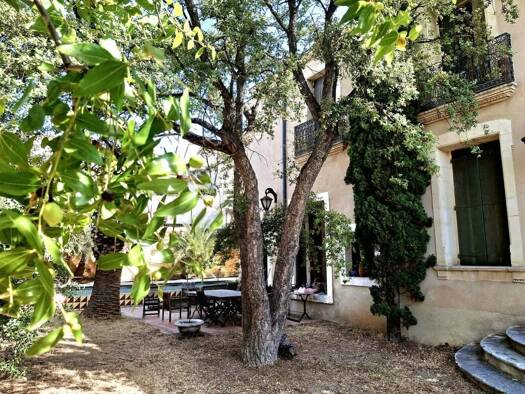 Maison de ville à vendre 646 000 € 10 pièces 7 chambres 259 m² 850 m² de terrain Servian 34290