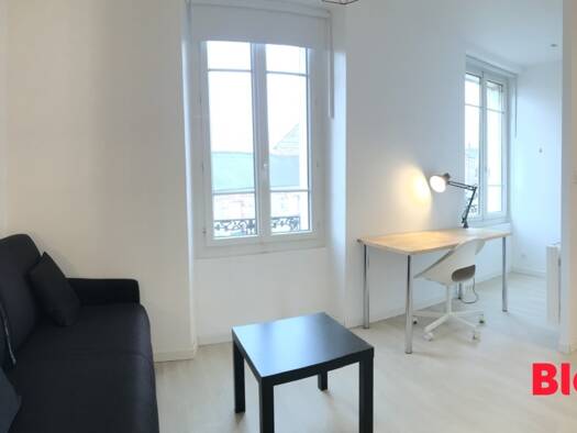Appartement à louer 599 € 1 pièce 16,6 m² Étage 2/3 Rennes 35000