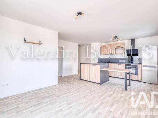 Appartement à vendre 209 000 € 3 pièces 2 chambres 64 m² Étage 2/3 Beauval Aragon Meaux 77100