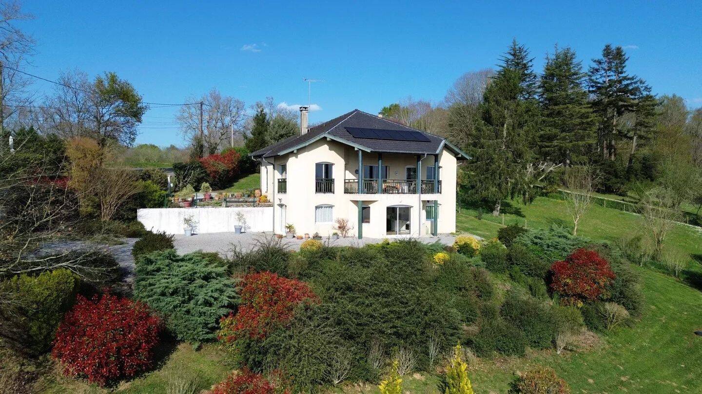 Maison à vendre, 230m², SAUVETERRE DE BEARN