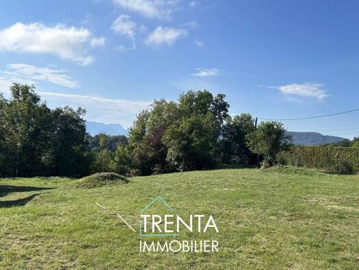 Terrain constructible à vendre 128 000 € 590 m² de terrain Gare et Plateaux Rives 38140