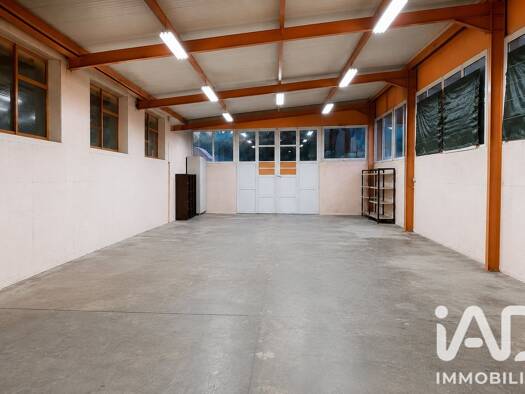 Local commercial à vendre 860 000 € 319 m² de surface de vente Nord Reignier-Ésery 74930
