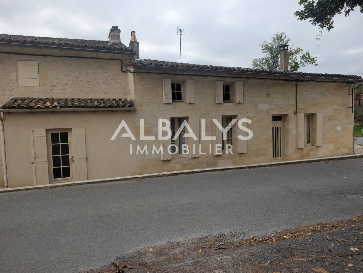 Maison à vendre, 160m², LES ARTIGUES DE LUSSAC