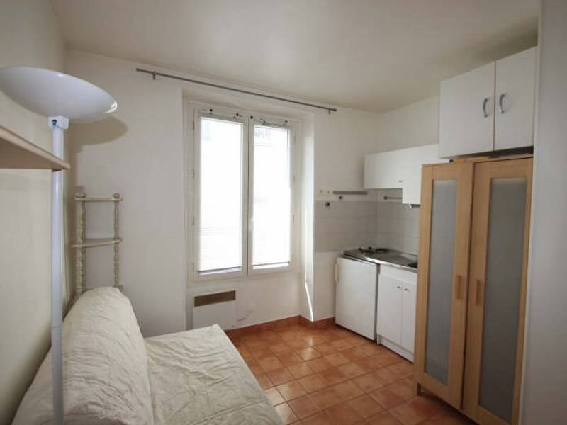 Maison à louer, 12m², PARIS 18E