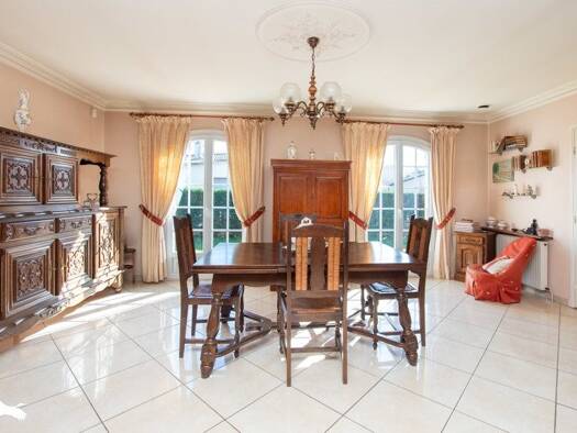 Maison de plain-pied à vendre 349 000 € 6 pièces 4 chambres 145 m² 1 048 m² de terrain Delpech Muret 31600