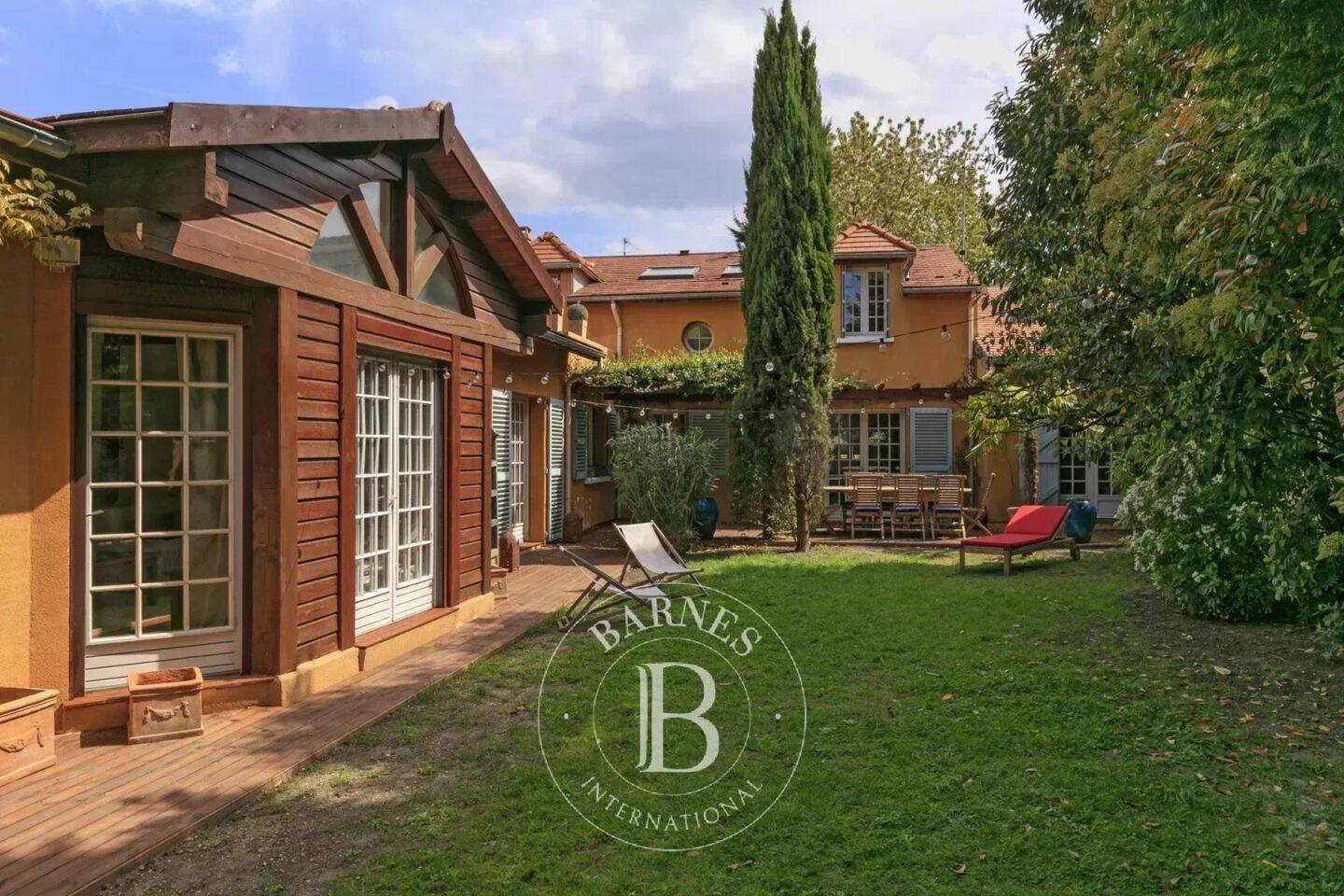 Maison à louer, 159m², NANTERRE