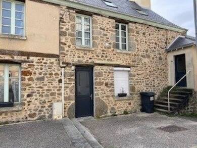 Maison à vendre 163 500 € 8 pièces 5 chambres 230 m² 380 m² de terrain Le Bourgneuf-la-Foret 53410