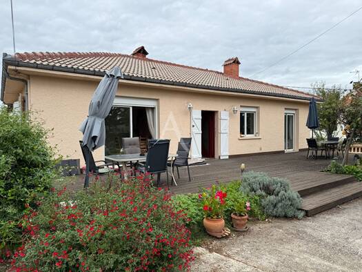 Maison de plain-pied à vendre 275 000 € 5 pièces 3 chambres 117 m² 2 250 m² de terrain Gaillac 81600
