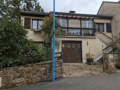 Maison à vendre 185 000 € 6 pièces 5 chambres 115 m² 774 m² de terrain Quatre Saisons Centre Onet-le-Chateau 12850