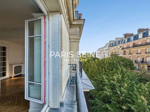 Appartement à vendre 945 000 € 4 pièces 2 chambres 87 m² Étage 4/6 Montmartre Paris 18ème arrondissement 75018
