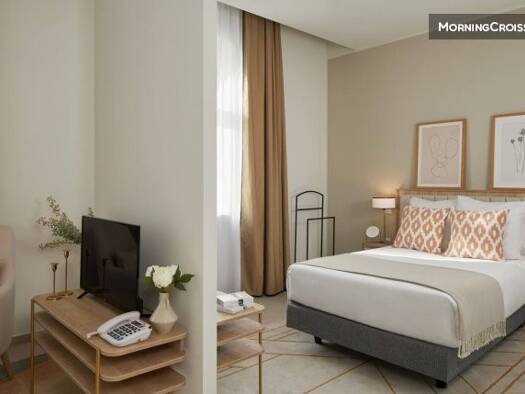 Studio à louer 1 600 € 1 pièce 35 m² disponible dès maintenant Le Rouet Marseille 8ème arrondissement 13008