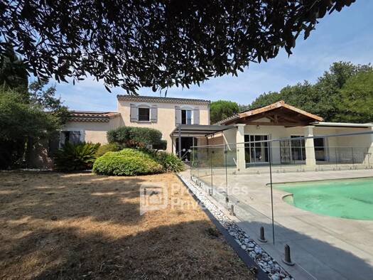 Maison à vendre 470 000 € 6 pièces 3 chambres 165 m² 956 m² de terrain Malataverne 26780