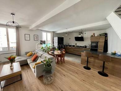 Duplex à vendre 179 000 € 3 pièces 2 chambres 100 m² Bord de Loire Feurs 42110