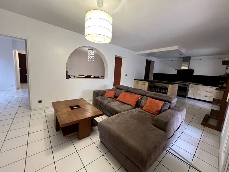 Maison à vendre, 182m², LE REVEST LES EAUX