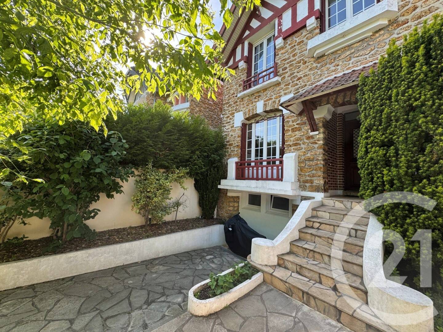 Maison à vendre, 105m², SAINT MAUR DES FOSSES