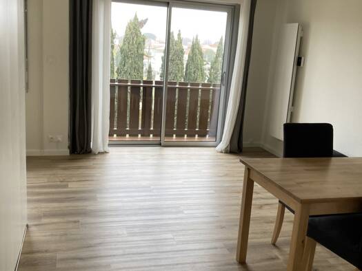 Appartement à vendre 207 000 € 3 pièces 1 chambre 46 m² Étage 2/2 Saint-Georges-de-Didonne 17110