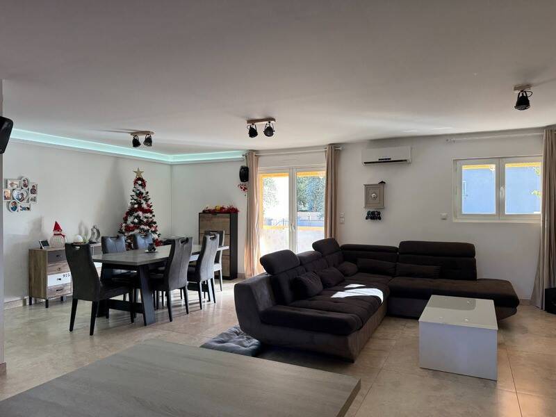 Maison à vendre, 158m², SAINT MARTIN DE VALGALGUES