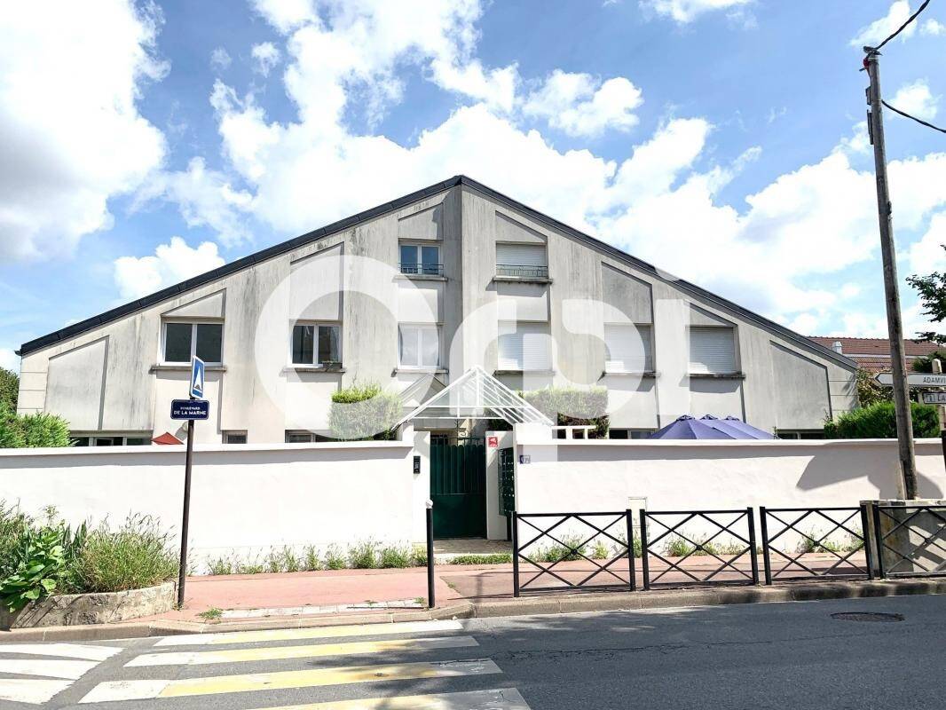Maison à louer, 74m², SAINT MAUR DES FOSSES