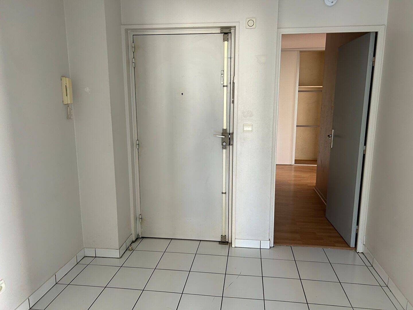 Maison à louer, 81m², CALUIRE ET CUIRE