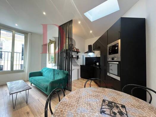 Appartement à vendre 305 000 € 3 pièces 2 chambres 56 m² Étage 1/1 Menton 06500