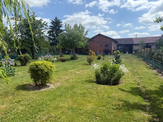 Maison à vendre 74 900 € 3 pièces 2 chambres 100 m² 1 065 m² de terrain Rancourt-sur-Ornain 55800