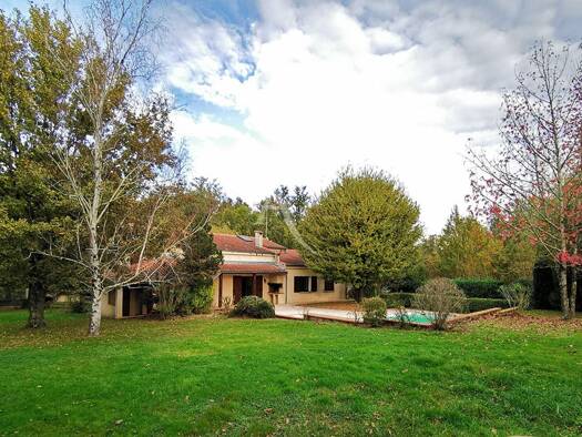 Maison à vendre 499 000 € 7 pièces 6 chambres 227 m² 3 248 m² de terrain Lapeyrouse Fossat 31180