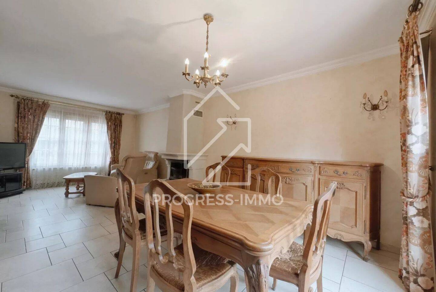 Maison à vendre, 107m², COMBS LA VILLE