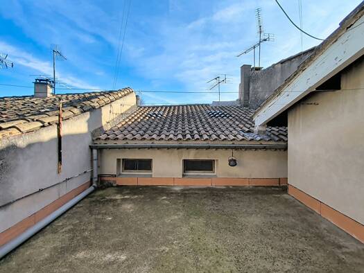 Maison à vendre 184 000 € 3 pièces 2 chambres 85 m² Campagne Sénas 13560