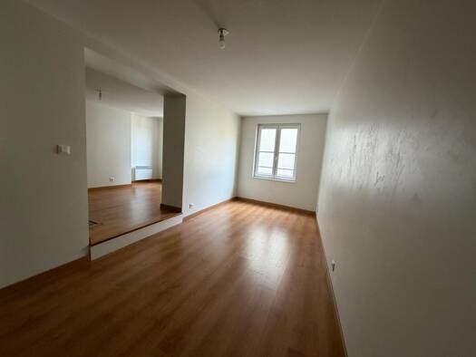 Duplex à louer 576 € 3 pièces 2 chambres 60,4 m² 3ème étage Centre-Hôtel de Ville Limoges 87000