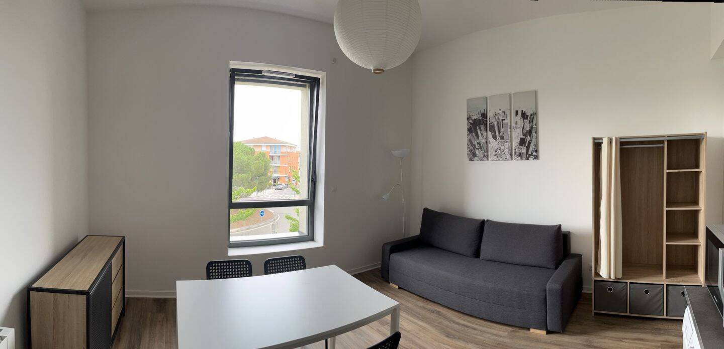 Maison à louer, 25m², LA TOUR DE SALVAGNY