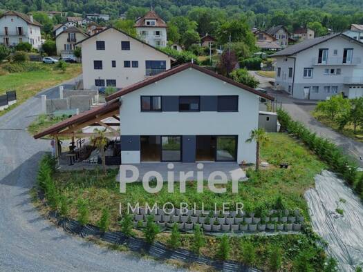 Maison à vendre 840 000 € 6 pièces 5 chambres 171 m² 755 m² de terrain Lugrin 74500