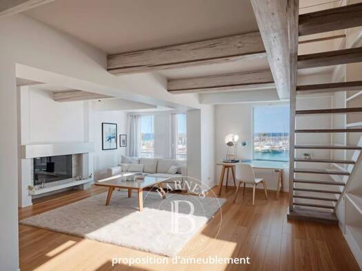 Maison de ville à vendre 1 450 000 € 6 pièces 3 chambres 218 m² Centre Cassis 13260