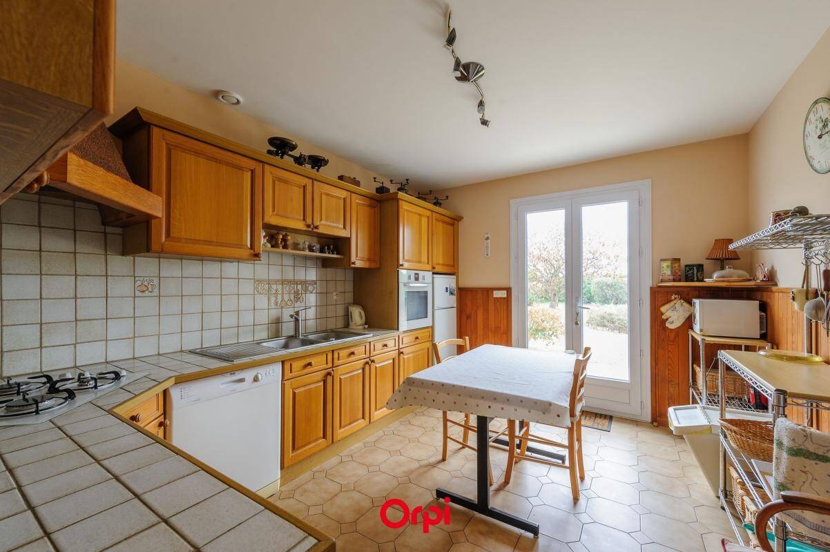 Maison à vendre, 143m², L'HOUMEAU