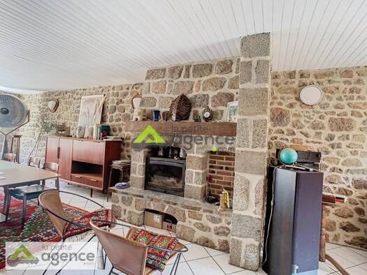 Maison de ville à vendre 169 900 € 8 pièces 2 chambres 185 m² Bellegarde-en-Marche 23190