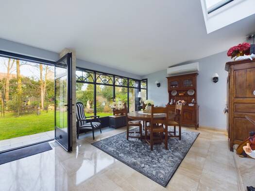 Villa à vendre 890 000 € 10 pièces 5 chambres 260 m² Villemomble 93250